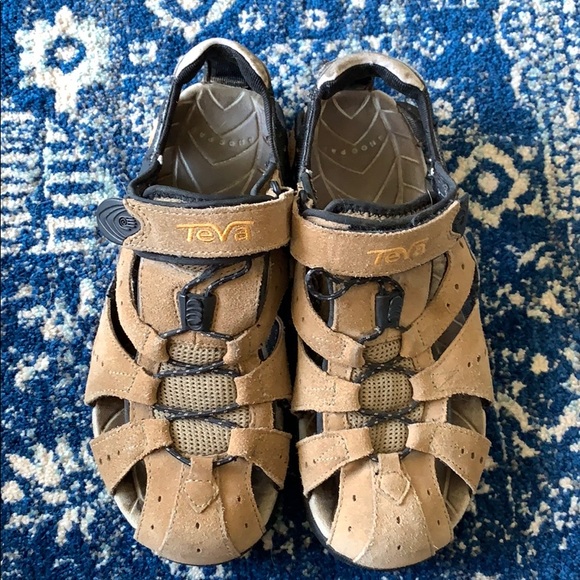 teva hiking sandals mens